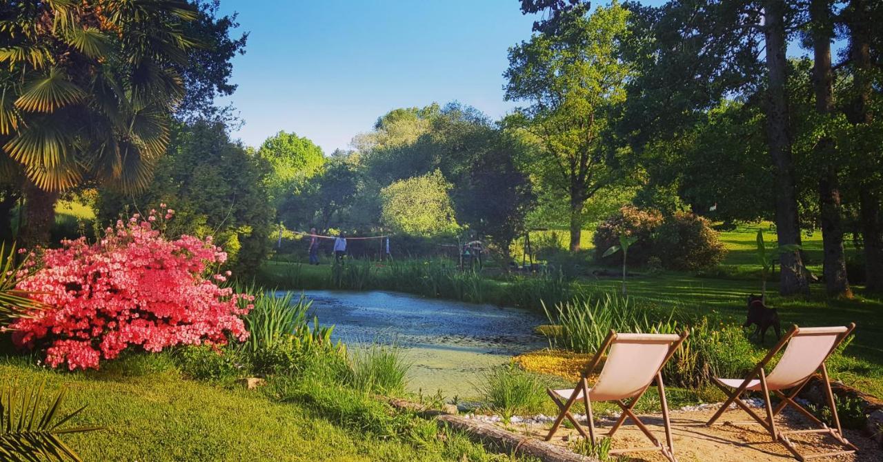 Le Vieux Moulin Gites - A Charming Stone Cottage With Garden View And Seasonal Pool Guégon Zewnętrze zdjęcie