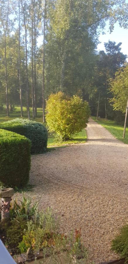 Le Vieux Moulin Gites - A Charming Stone Cottage With Garden View And Seasonal Pool Guégon Zewnętrze zdjęcie